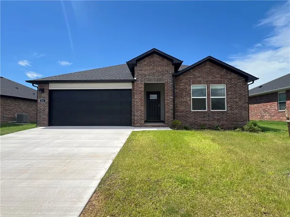 211 Collie Ave, Lowell, AR 72745