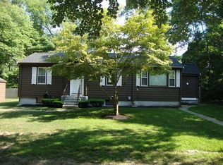 4 Summit St, East Freetown, MA 02717