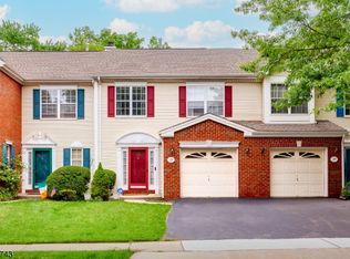 175 Sapphire Ln, Franklin Park, NJ 08823
