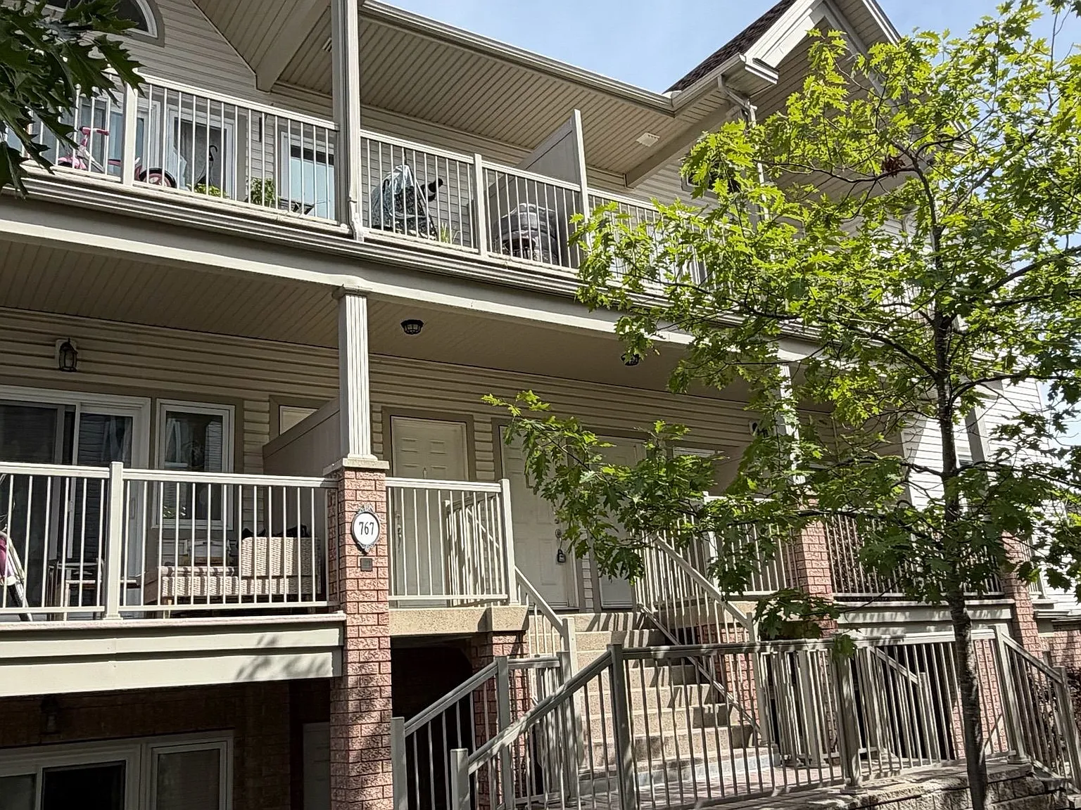 2 bed, $2,200 — Photo 3