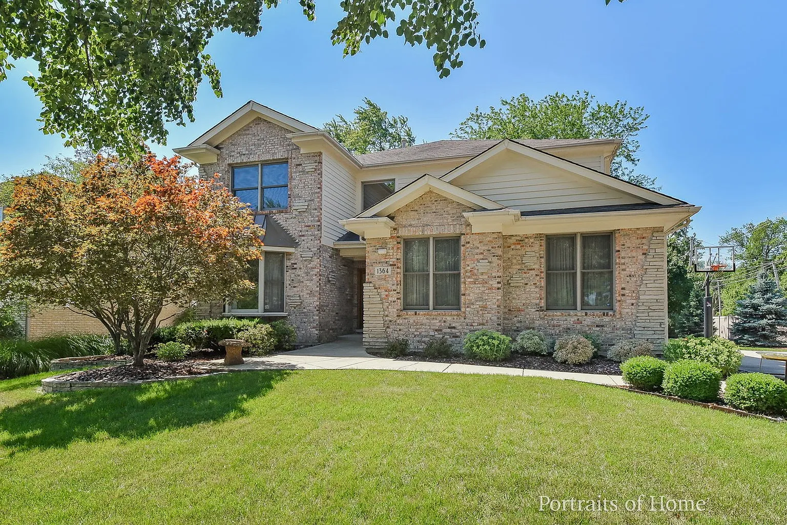1364 Avalon Ct photo 1