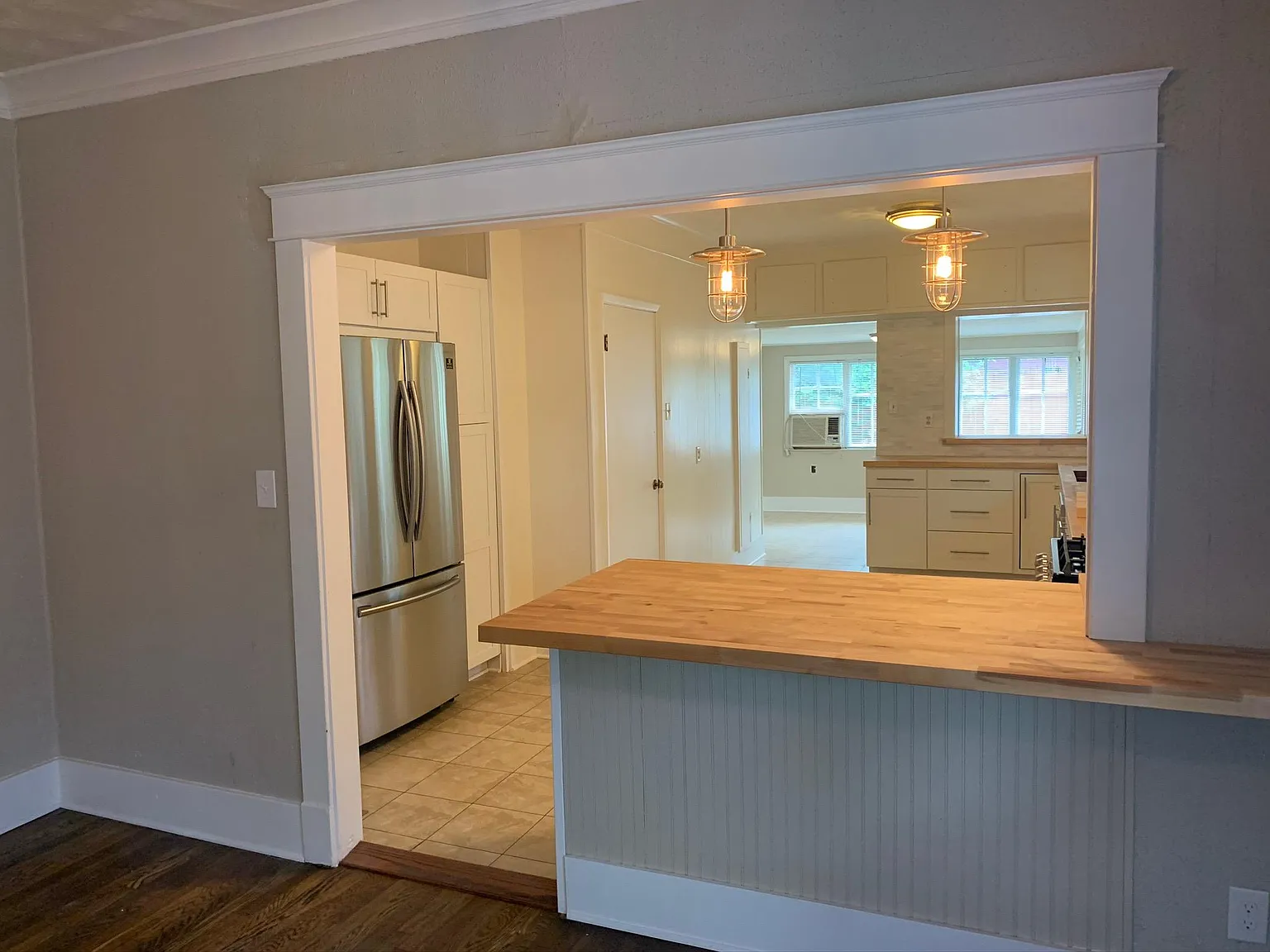 915 Kensington Pl — Photo 2