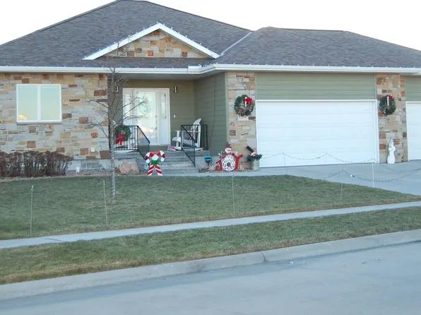 1204 W 61st St, Kearney, NE 68845