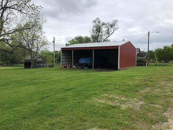 3rd image of 504 N Clarinda St