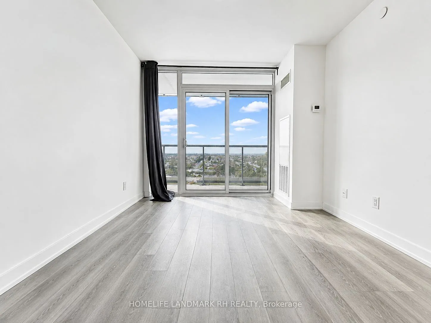 160 Flemington Rd — Photo 4