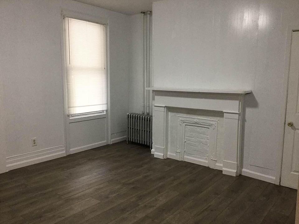 1st image of 31 Jackson St #1