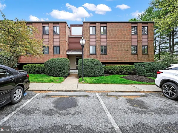 1 Windblown Ct #T, Baltimore, MD 21209