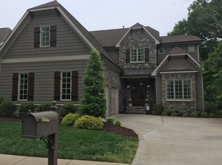 912 Mason Oaks Ct, Charlotte, NC 28211