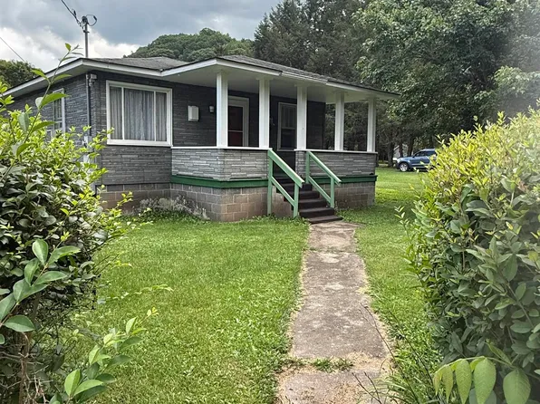 25267 Seneca Trl, Valley Head, WV 26294