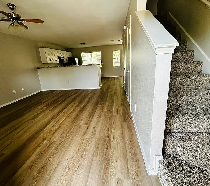 1818 River Crossing Cir #C