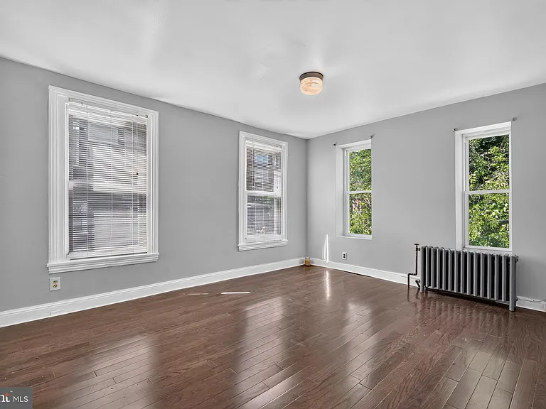 45 E Pastorius St #B — Photo 10
