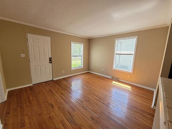 3rd image of 10055 Northgate Dr