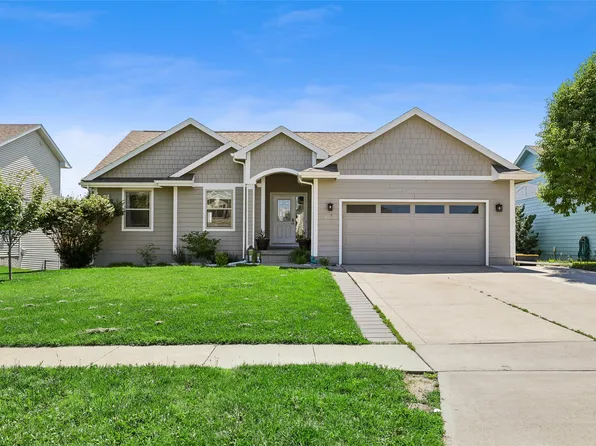3020 SW Butternut Dr, Ankeny, IA 50023