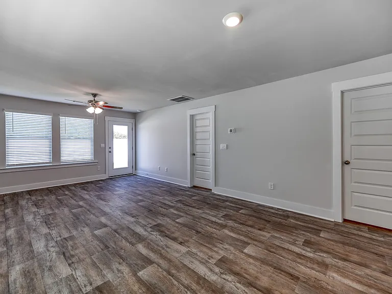 109 S Grassland Rd — Photo 6
