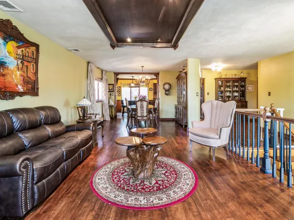 3343 Bertha Dr, Baldwin, NY 11510