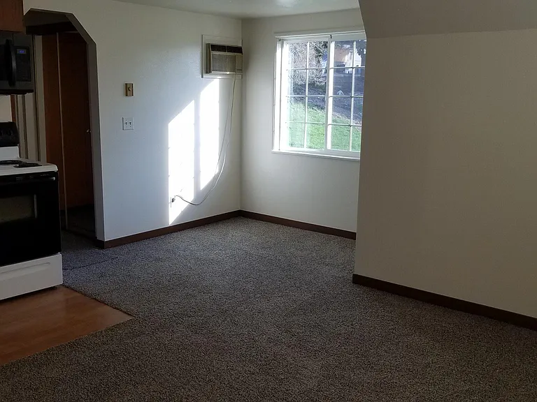 902B 15th Ave #B — Photo 5