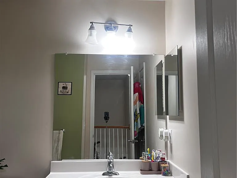 8549 Gateway Rd — Photo 24