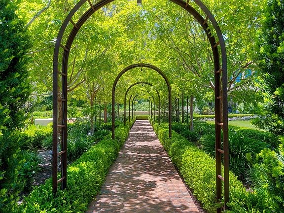 3rd image of 3000 Ralston Ave