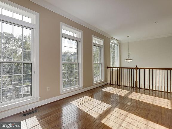 5th image of 10559 Tuckerman Heights Cir