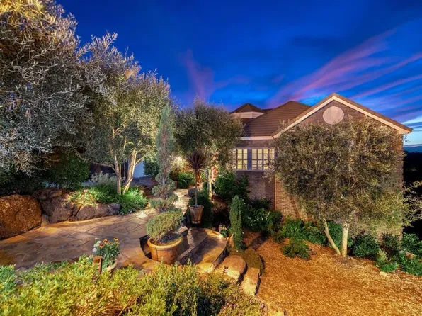 1143 Castle Oaks Drive, Napa, CA 94558