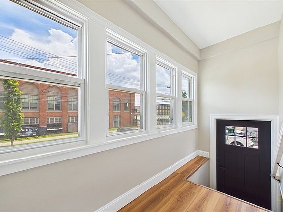 5th image of 759 Belleville Ave