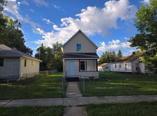 912 1st St NE, Devils Lake, ND 58301