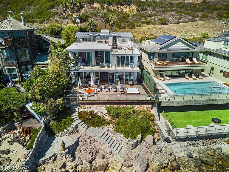 24380 Malibu Rd — Photo 41