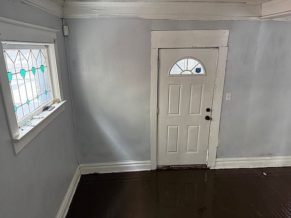 5th image of 3239 E 28th St
