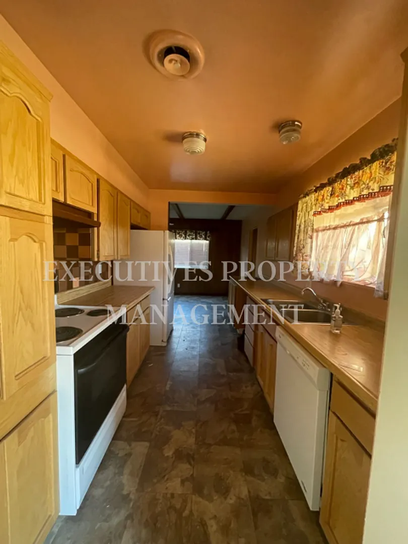 For Rent in Atwater || 795 Juniper Ave Atwater, CA 95301 — Photo 2