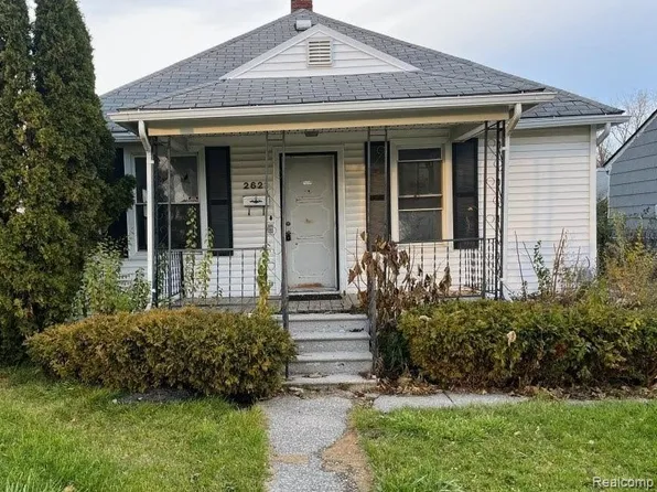 2621 Wadsworth Ave, Saginaw, MI 48601