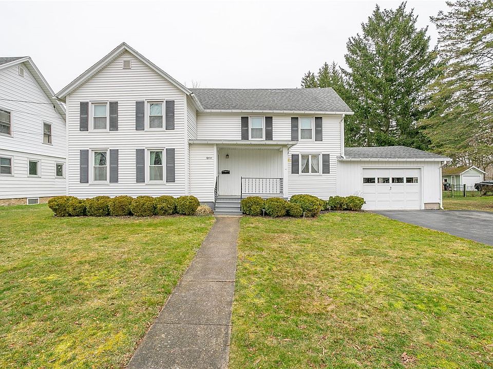 15 East Ave, Le Roy, NY 14482 Zillow