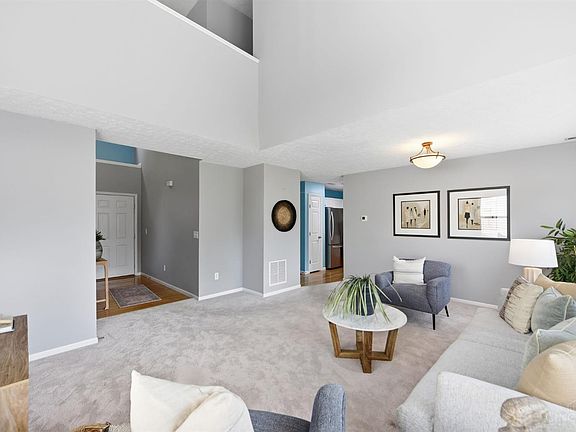 5th image of 6433 Eagle View Dr