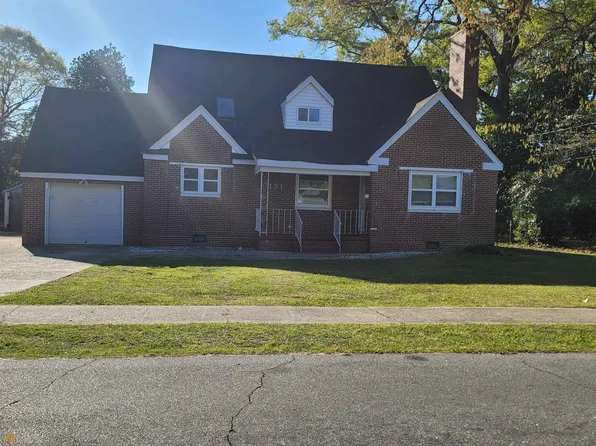 131 Evergreen St, Warner Robins, GA 31093