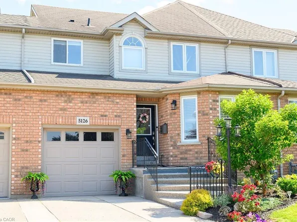 5126 Saint Georges Dr, Lincoln, ON L3J 0L9