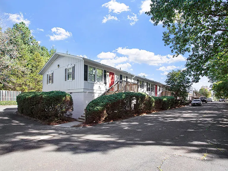 936 Morreene Rd — Photo 12