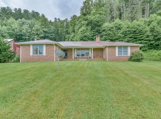 1337 Rice Creek Rd, Flag Pond, TN 37657