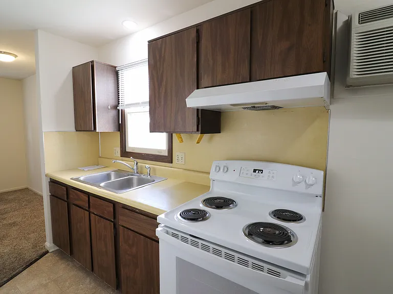 69 Akron Rd — Photo 8