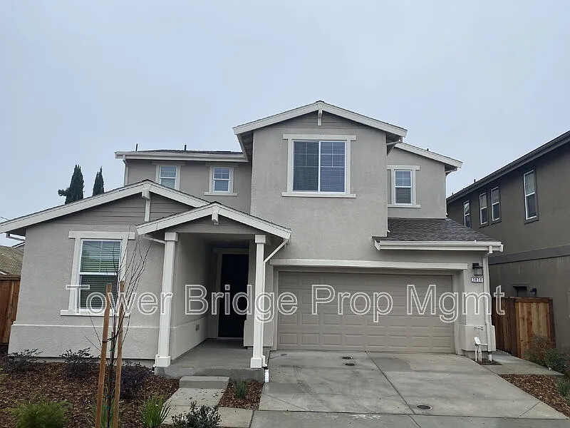 4 bed, 3.0 bath, 2174 sqft, $3,275 — Photo 2