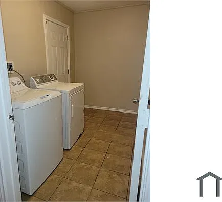 10313 Caxton St — Photo 13