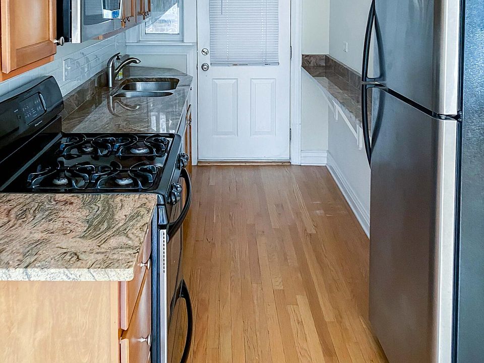 1st image of 4867 N Hermitage Ave #1D