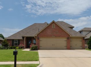 2917 Marigold Ln, Edmond, OK 73013