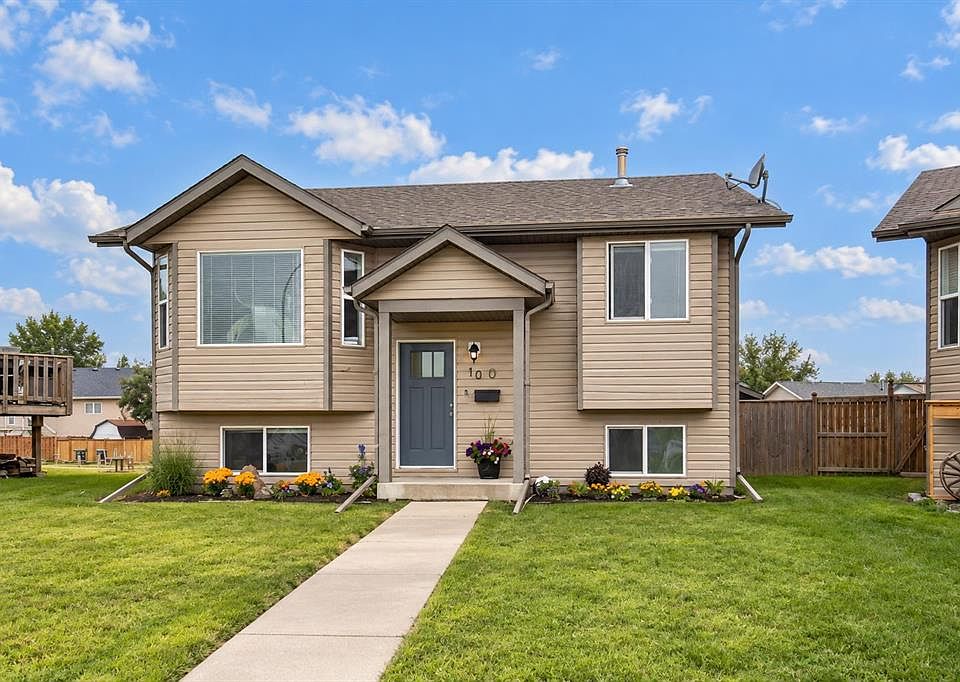1st image of 10 E Hansen Close