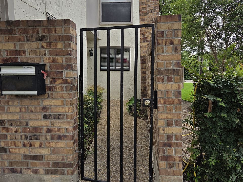 1st image of 9002 Emberglow Ln