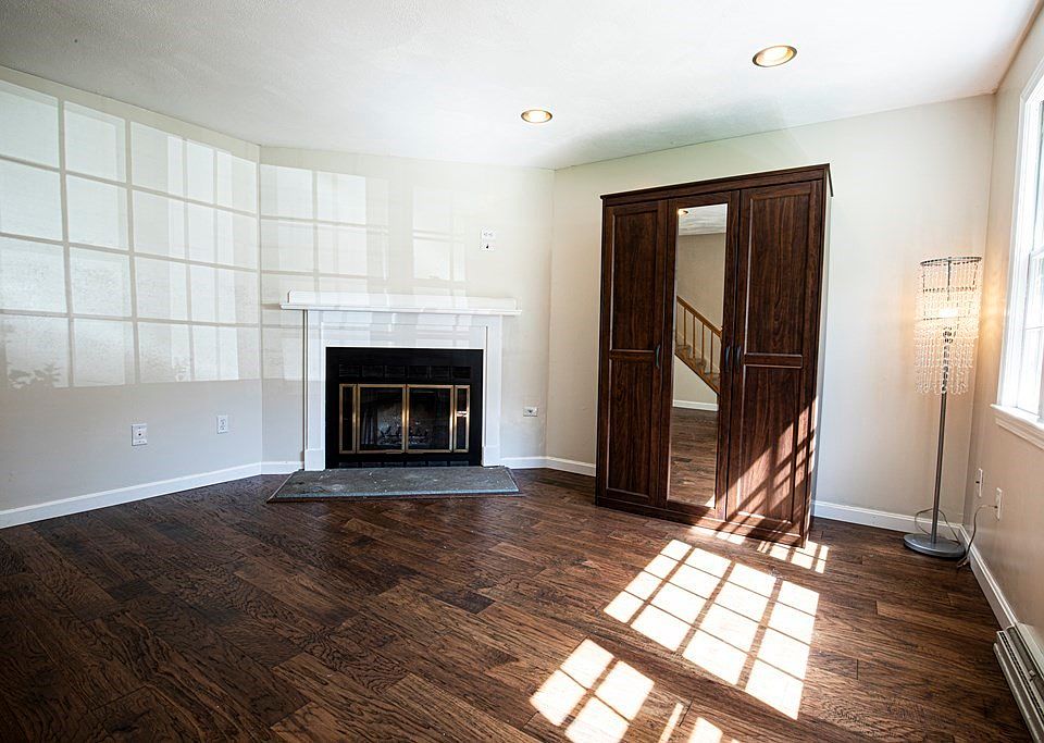 4 Apple Ridge Rd 4, Maynard, MA 01754 Zillow