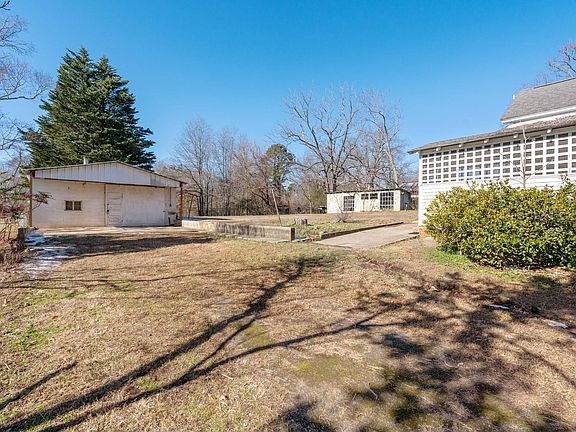 3rd image of 312 S Catherine St