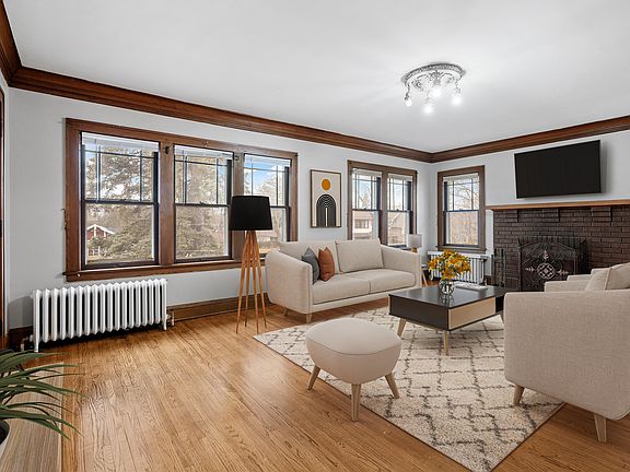 Welcome to Central Lakes of Uptown, where modern comfort meets classic charm. Enjoy spacious living areas filled with natural light and stylish finishes. Make this inviting space your home today - schedule a tour and see it for yourself!