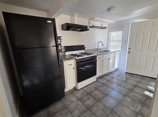 302 71st St #3, Houston, TX 77011