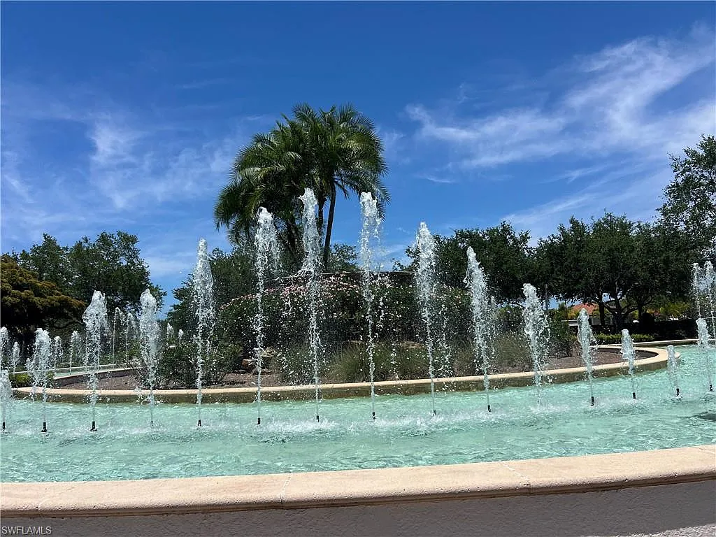 2 bed, 2.0 bath, 1408 sqft, $10,850 — Photo 3