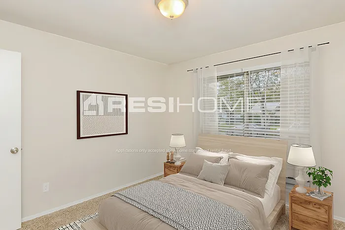 2125 Rockmoor Dr — Photo 10