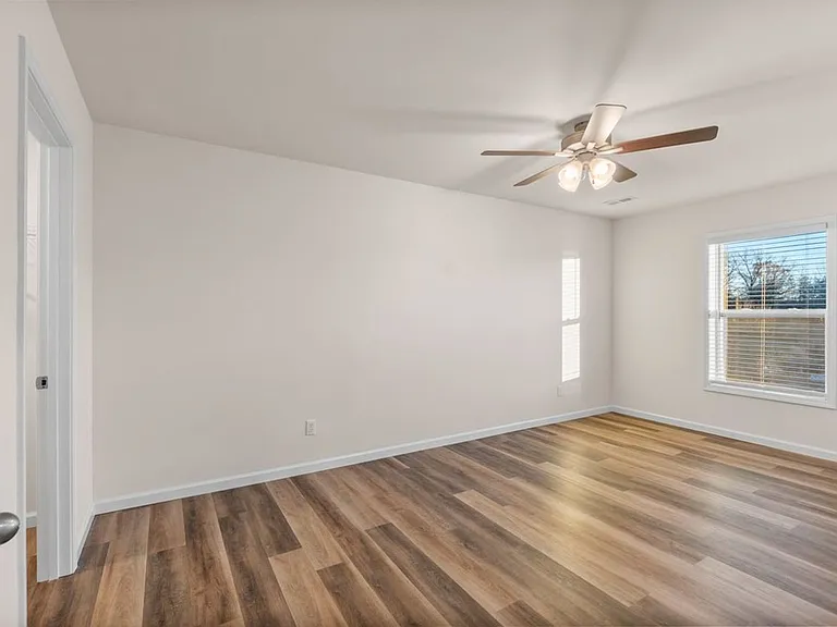 780 Highland Point Dr — Photo 7